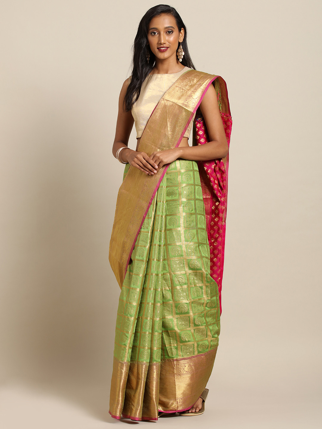 

VASTRANAND Lime Green & Gold-Toned Silk Blend Woven Design Kanjeevaram Saree