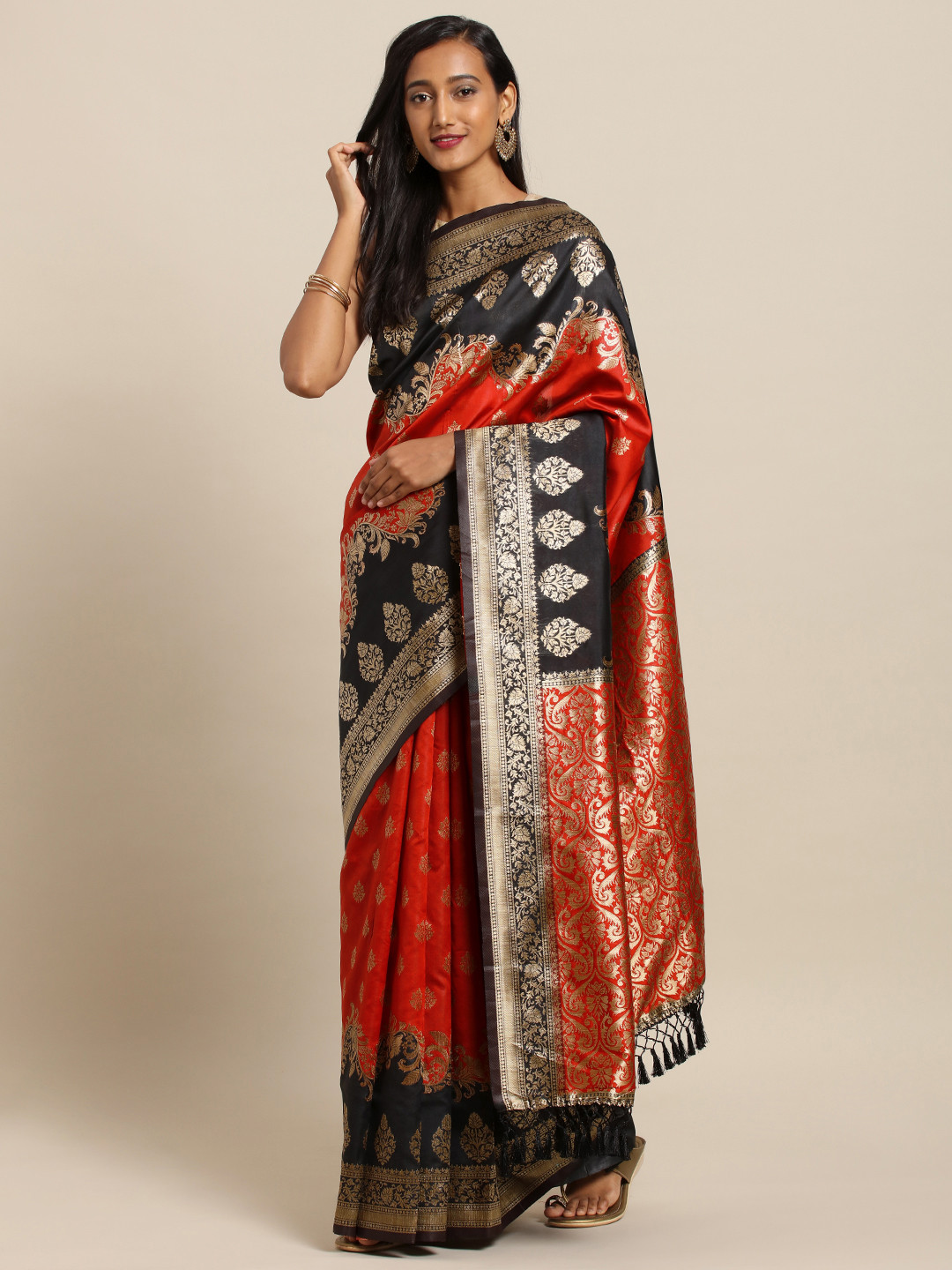 

VASTRANAND Red & Black Silk Blend Woven Design Banarasi Saree