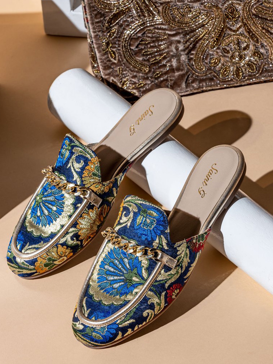 

Saint G Women Blue Leather Metal Chain Embellished Mules