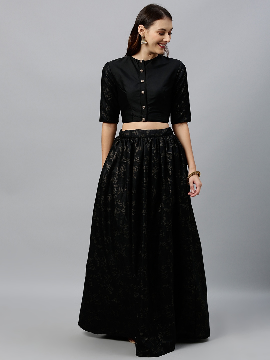 

Ethnovog Black Solid Made to Measure Lehenga with Blouse