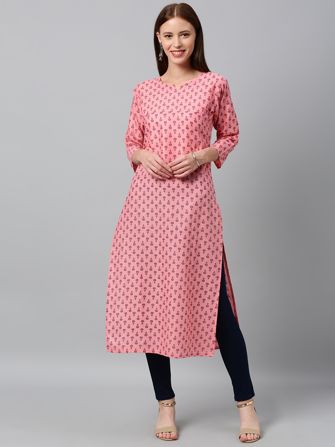 

GoSriKi Women Pink Floral Printed Straight Kurta