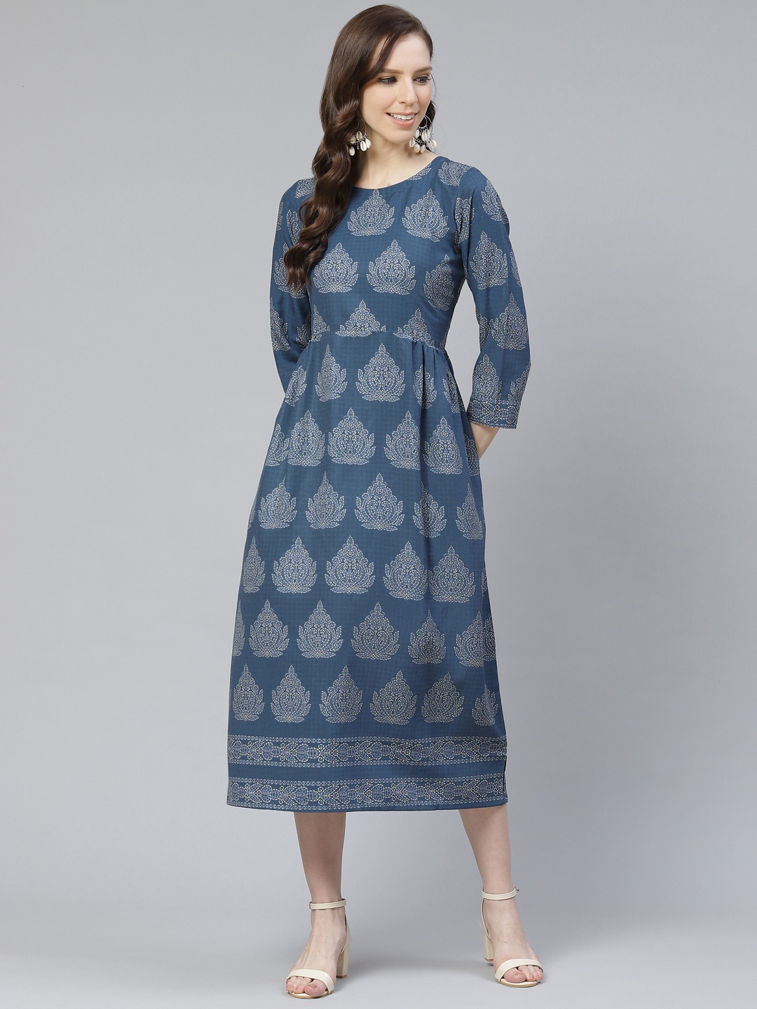 

ZIYAA Women Blue & Off White Digital Printed A-Line Dress