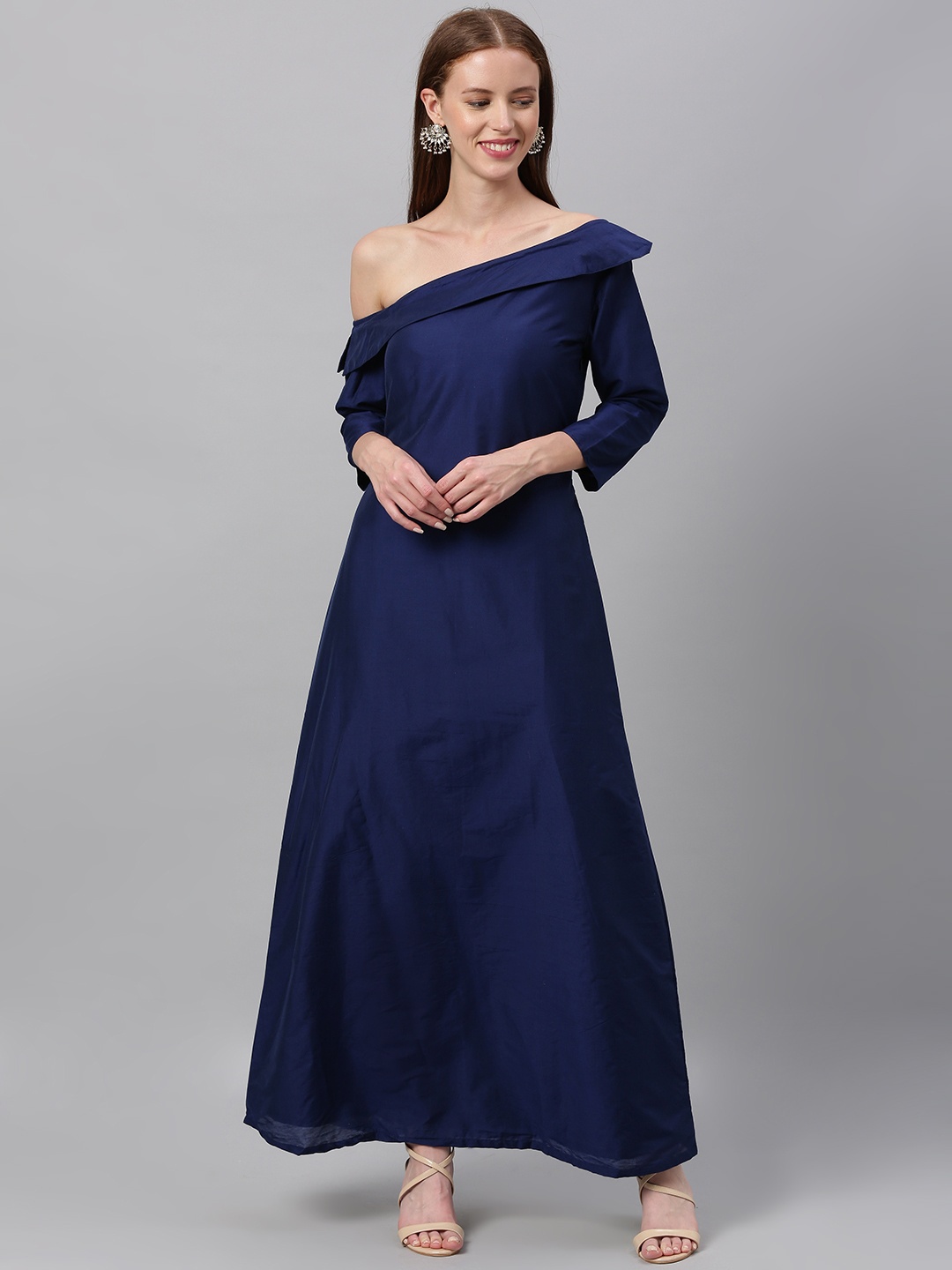 

Ethnovog Women Navy Blue Solid Made To Measure Ruffled Maxi Dress