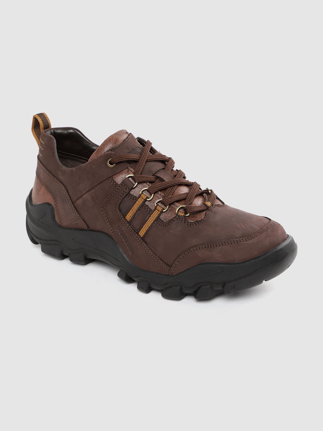 

Woodland Men Coffee Brown Solid Nubuck Trekking Shoes