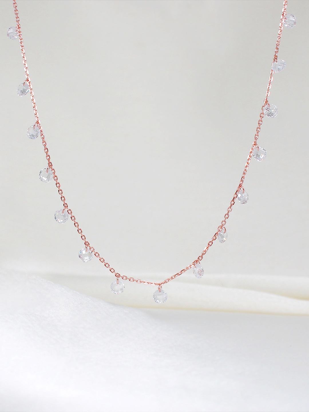 

GIVA 925 Silver Rose Gold Queens Necklace