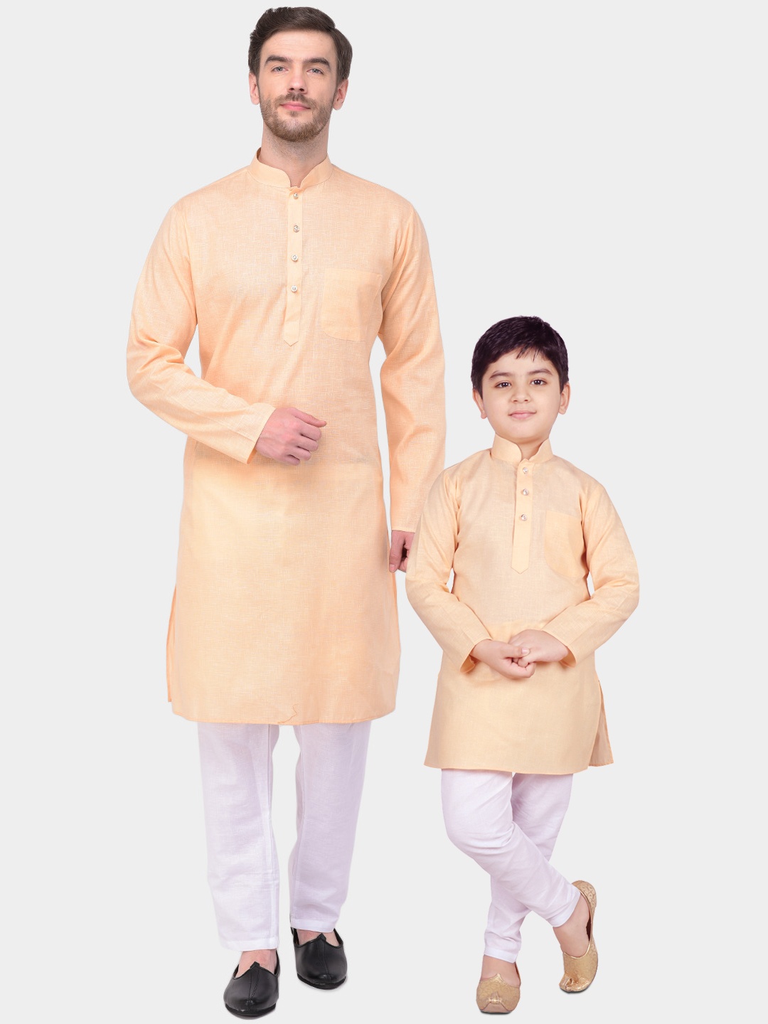 

SG YUVRAJ Boys Beige & White Solid Kurta with Pyjamas