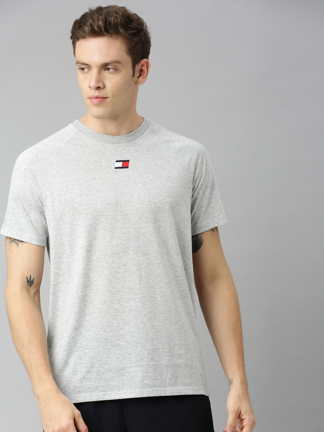

Tommy Hilfiger Men Grey Melange Solid Round Neck T-shirt