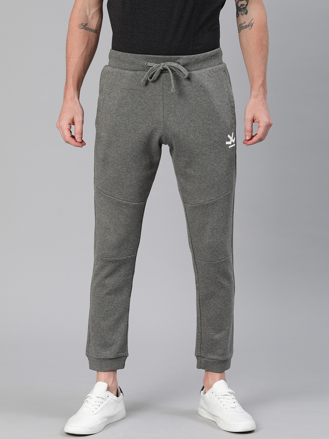 

WROGN Men Grey Slim Fit Solid Cropped Joggers with Printed Detail