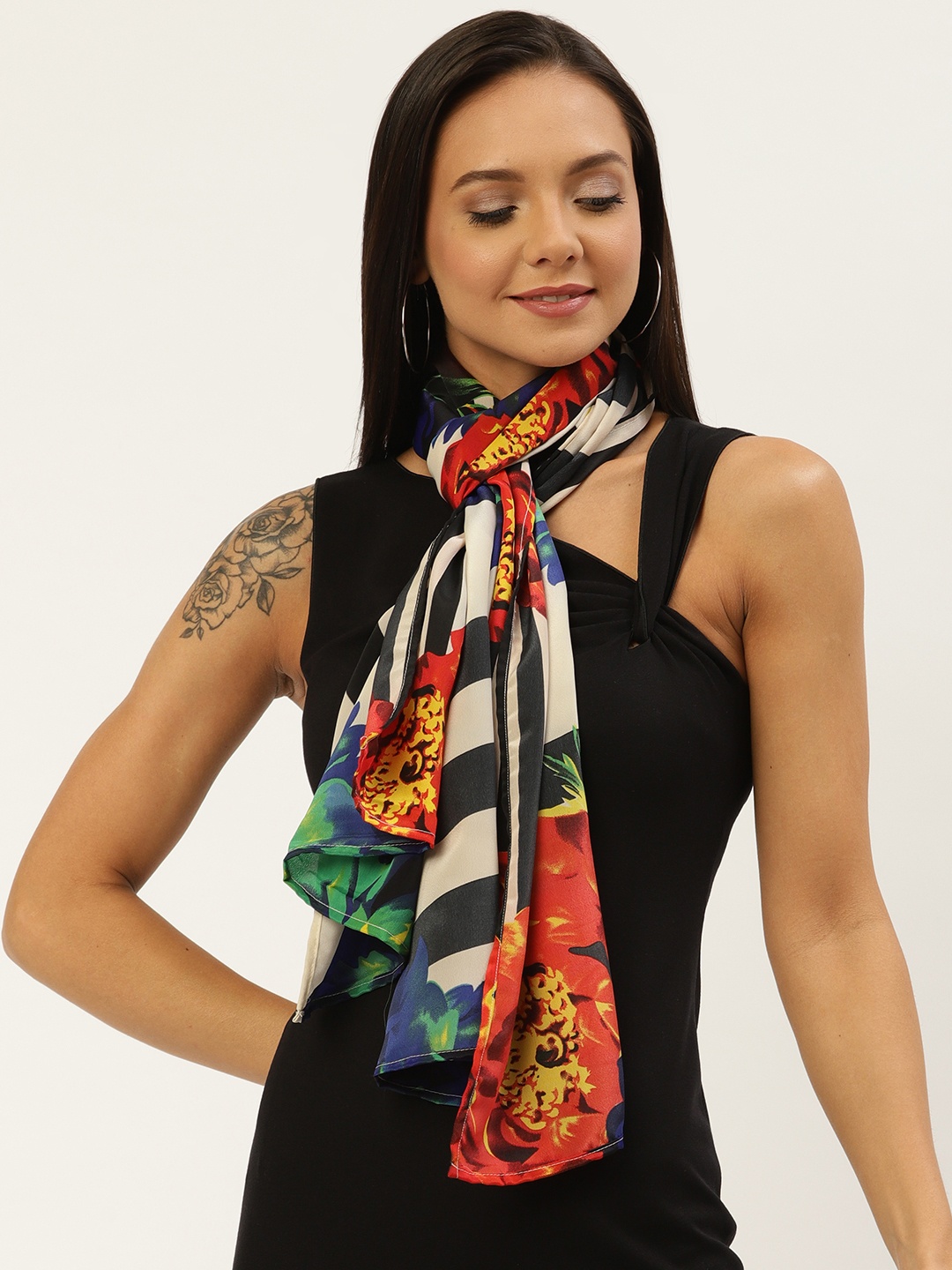 

WISSTLER Women Black & Off-White Striped Stole