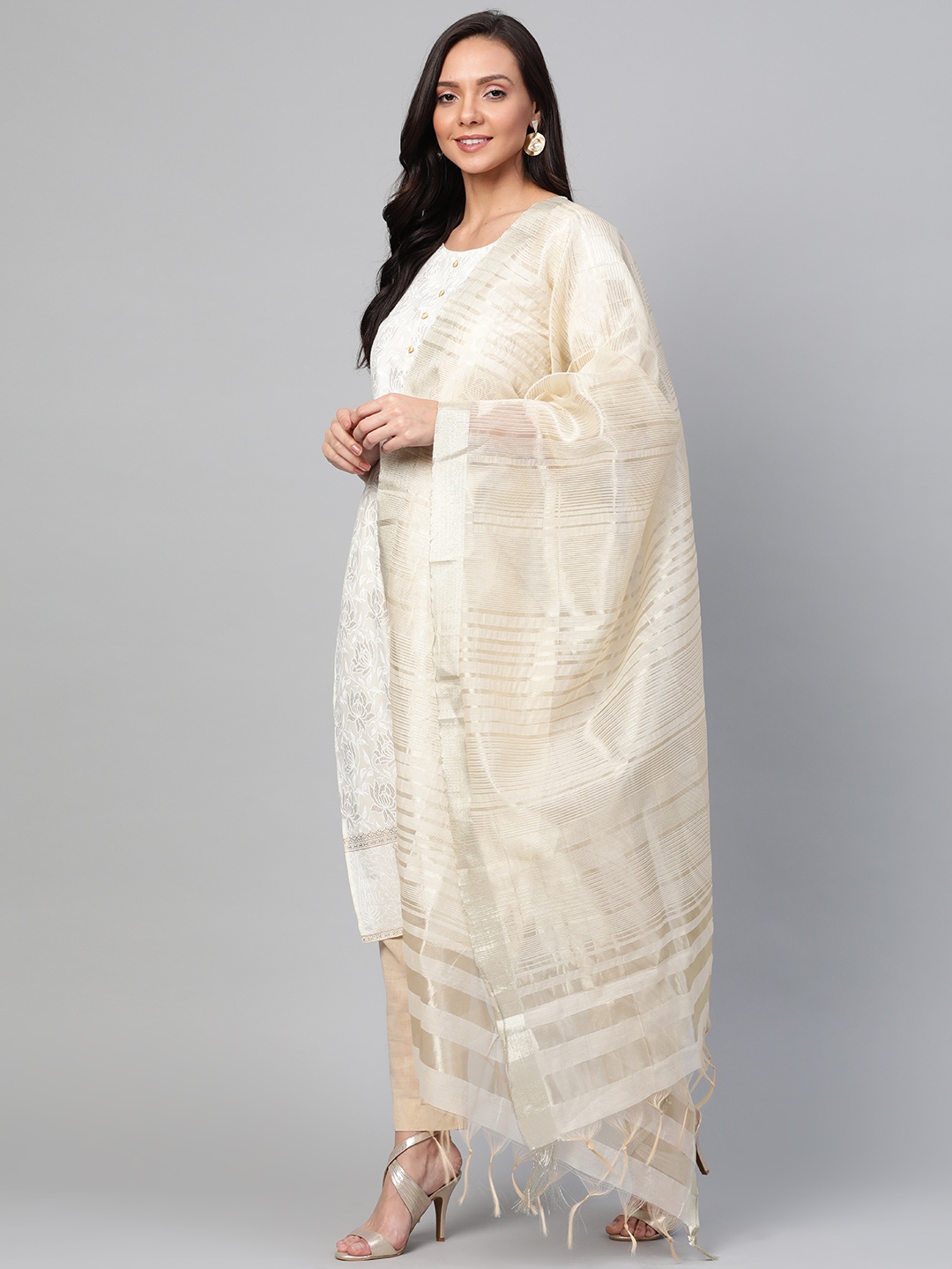 

Indo Era Beige & Golden Striped Dupatta