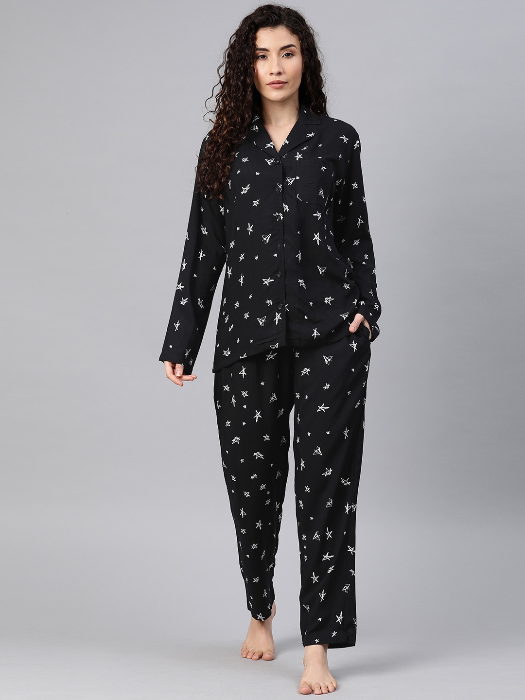 

DRAPE IN VOGUE Women Black & White Conversational Printed Night Suit