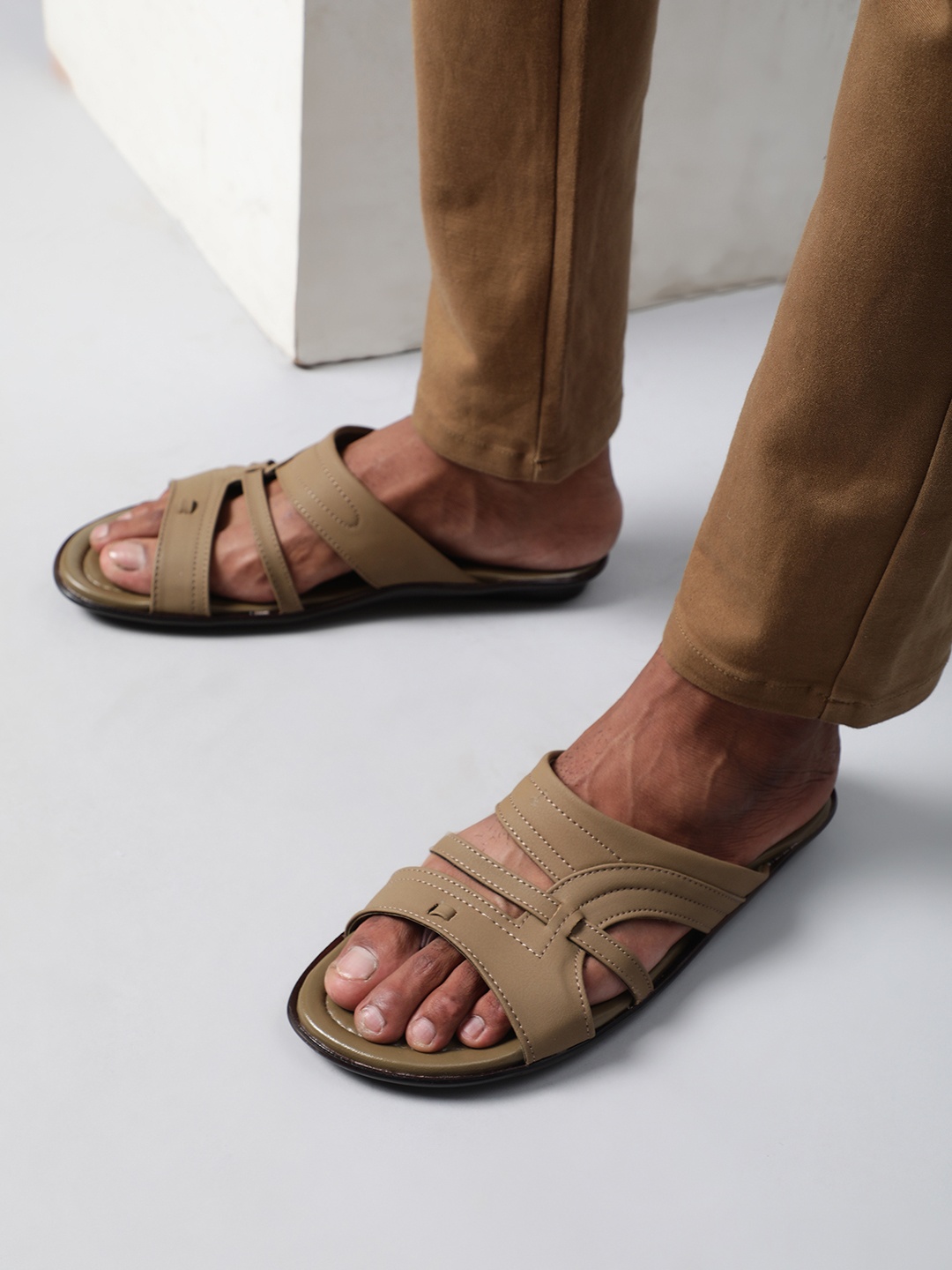 

Liberty Men Camel Brown Comfort Sandals