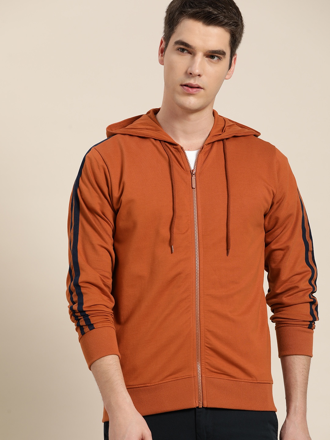 

INVICTUS Men Rust Orange Solid Hooded Sweatshirt