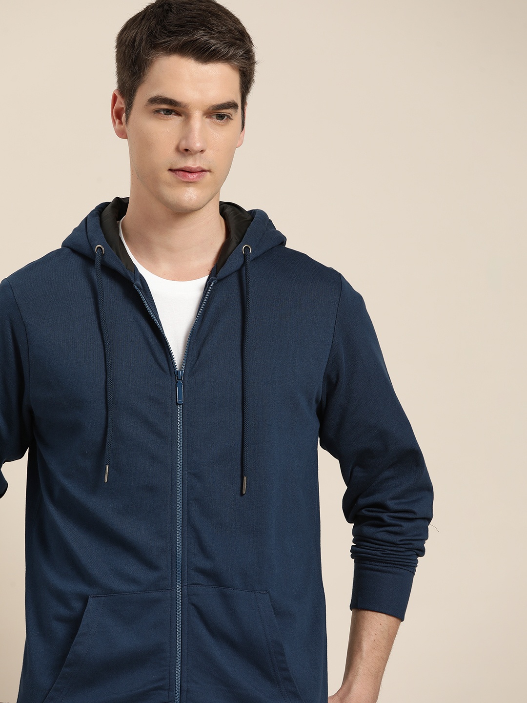 

INVICTUS Men Navy Blue Solid Hooded Sweatshirt