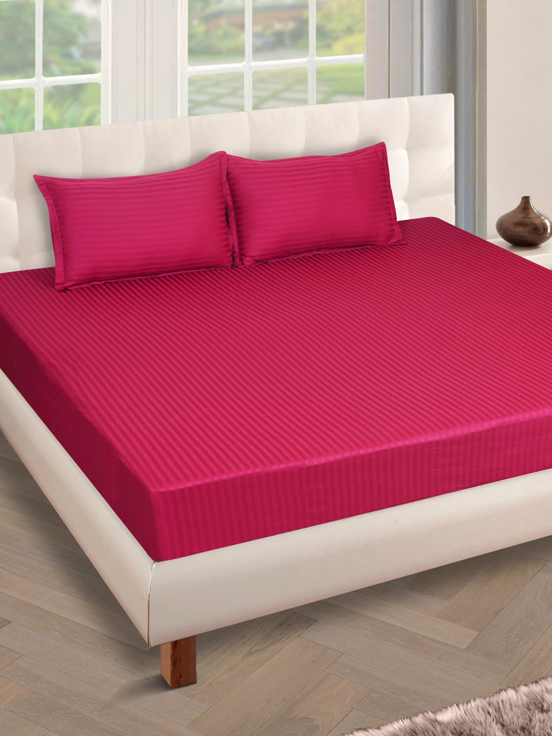 

ROMEE Red Striped King Bedsheet with 2 Pillow Covers