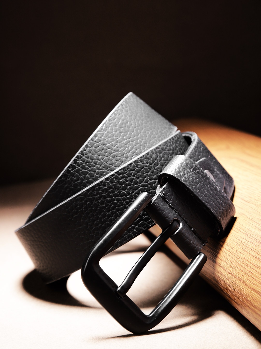 

HIGHLANDER Men Black Solid Belt