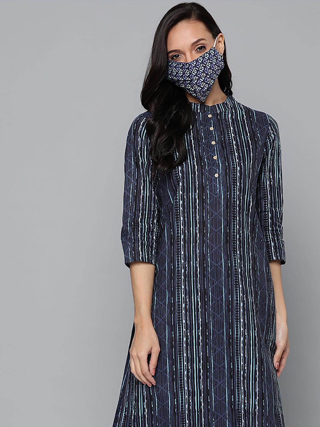 

HERENOW Women Navy Blue Black Striped Cotton Straight Kurta