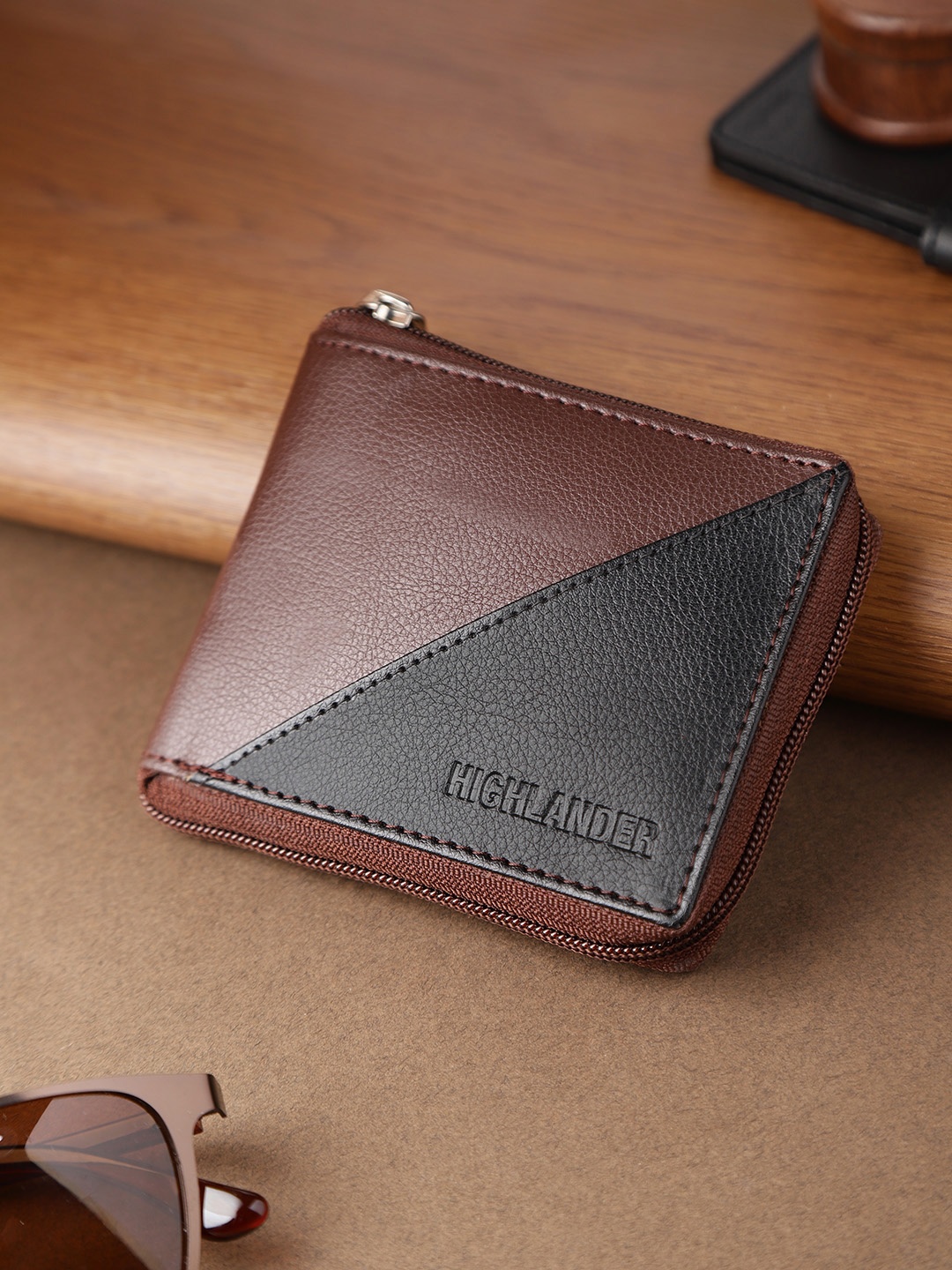 

HIGHLANDER Men Coffee Brown & Black Colourblocked Zip Around Wallet
