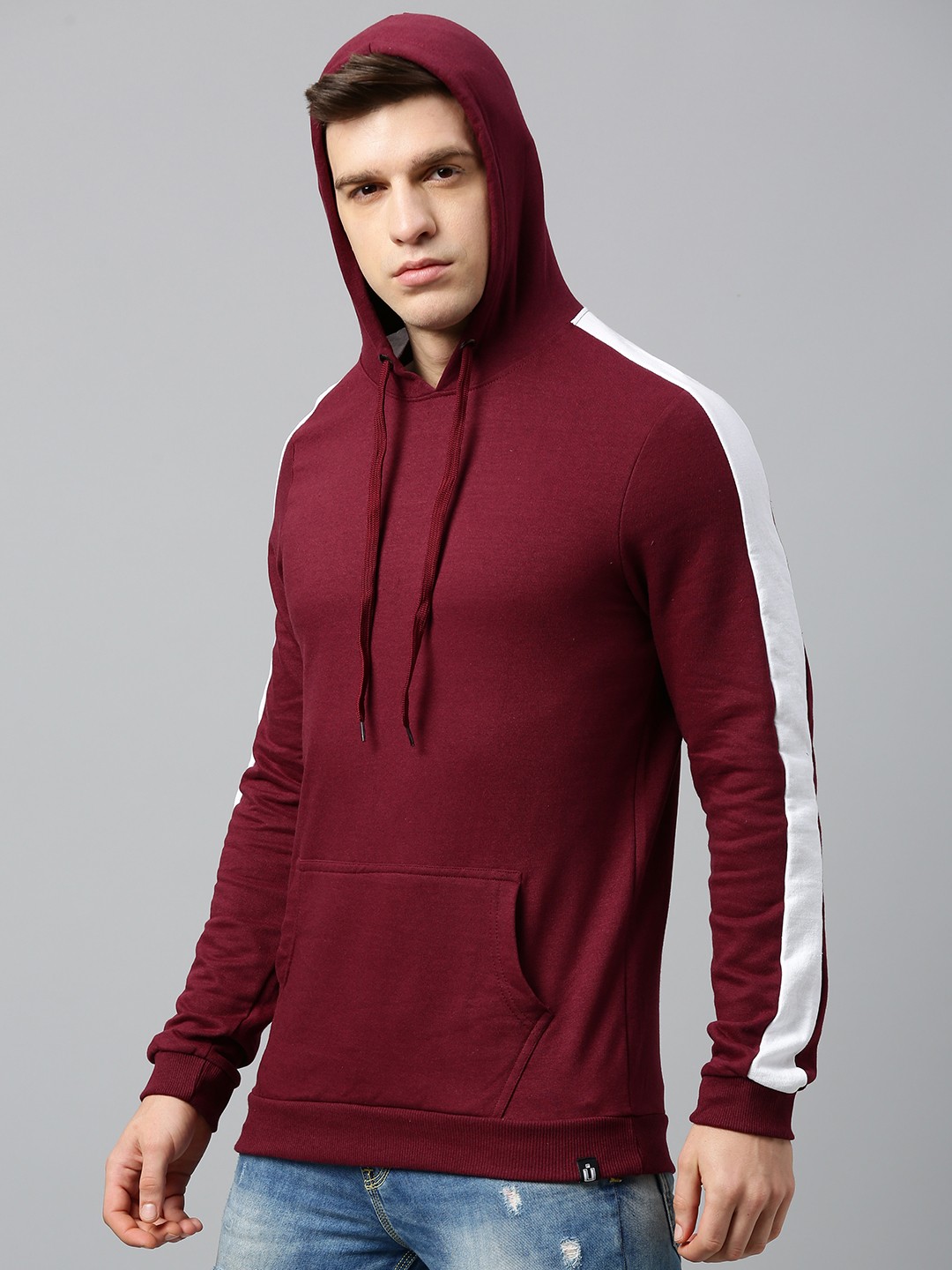 

Urbano Fashion Men Maroon Solid Hooded Pullover Sweatshirt