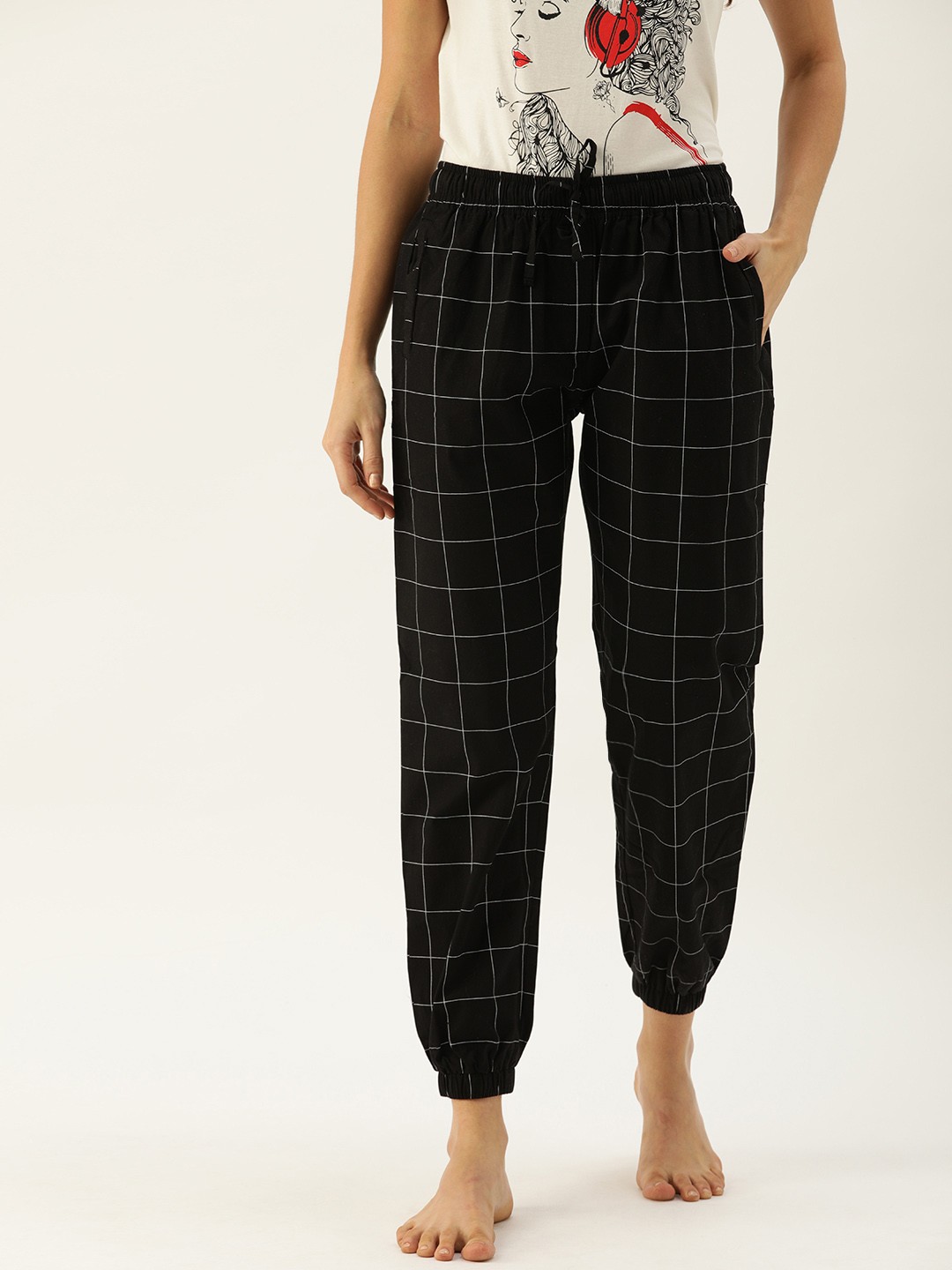 

Clt.s Women Black & White Slim Fit Checked Lounge Pants