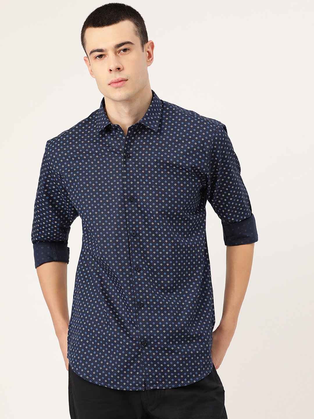 

SOJANYA Men Navy Blue & Off-White Regular Fit Printed Casual Shirt