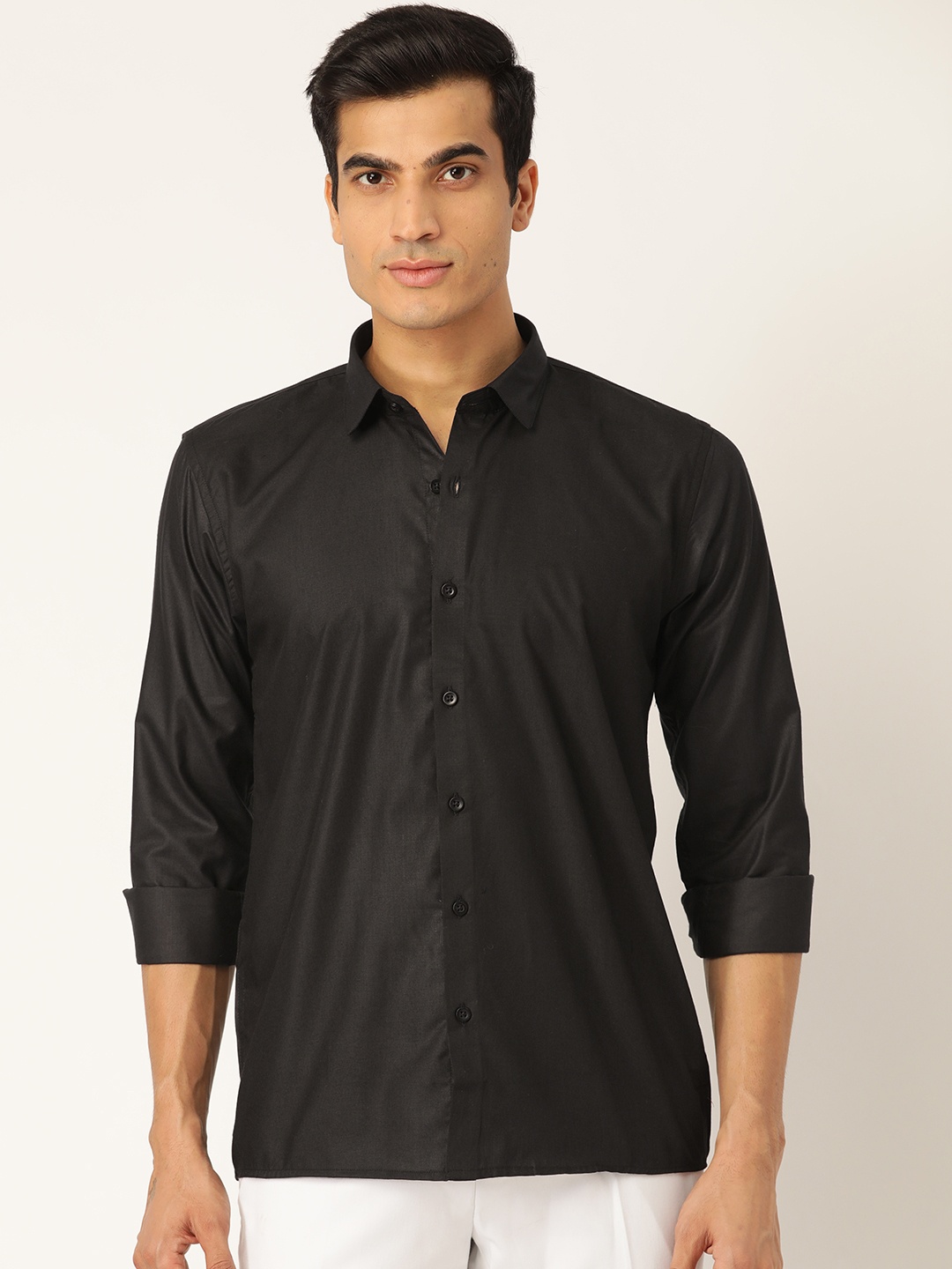 

SOJANYA Men Black Classic Regular Fit Solid Casual Shirt