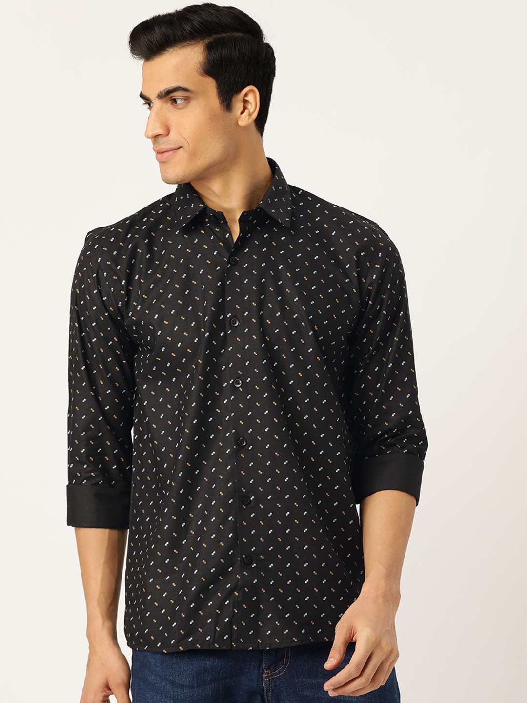 

SOJANYA Men Black & White Regular Fit Micro ditsy Printed Casual Shirt