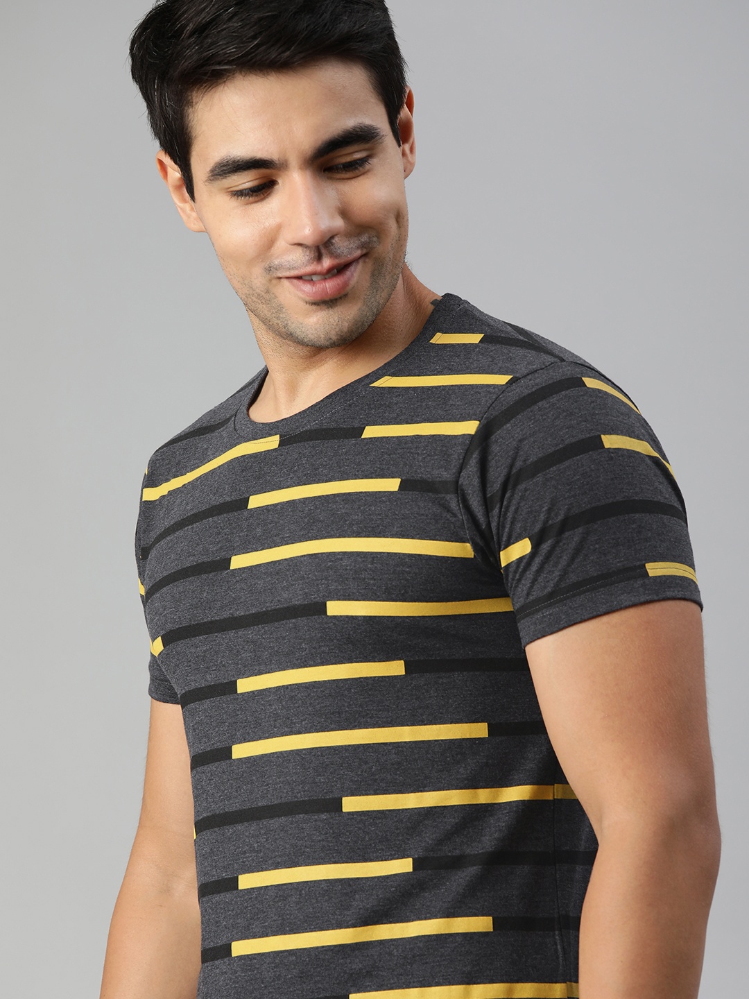 

HERENOW Men Charcoal Grey Yellow Striped Round Neck Pure Cotton T-shirt