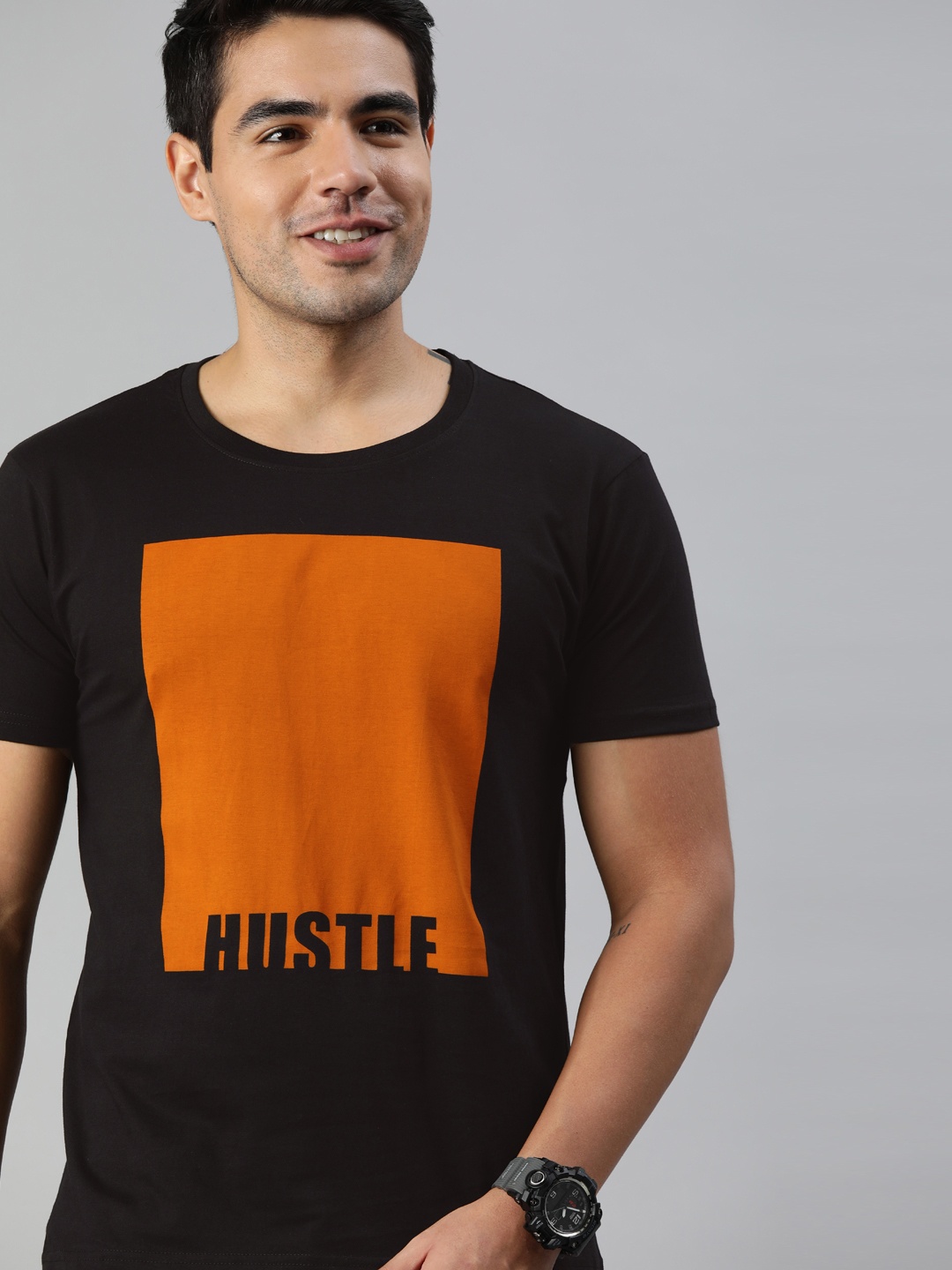 

HERENOW Men Black Printed Round Neck Pure Cotton T-shirt