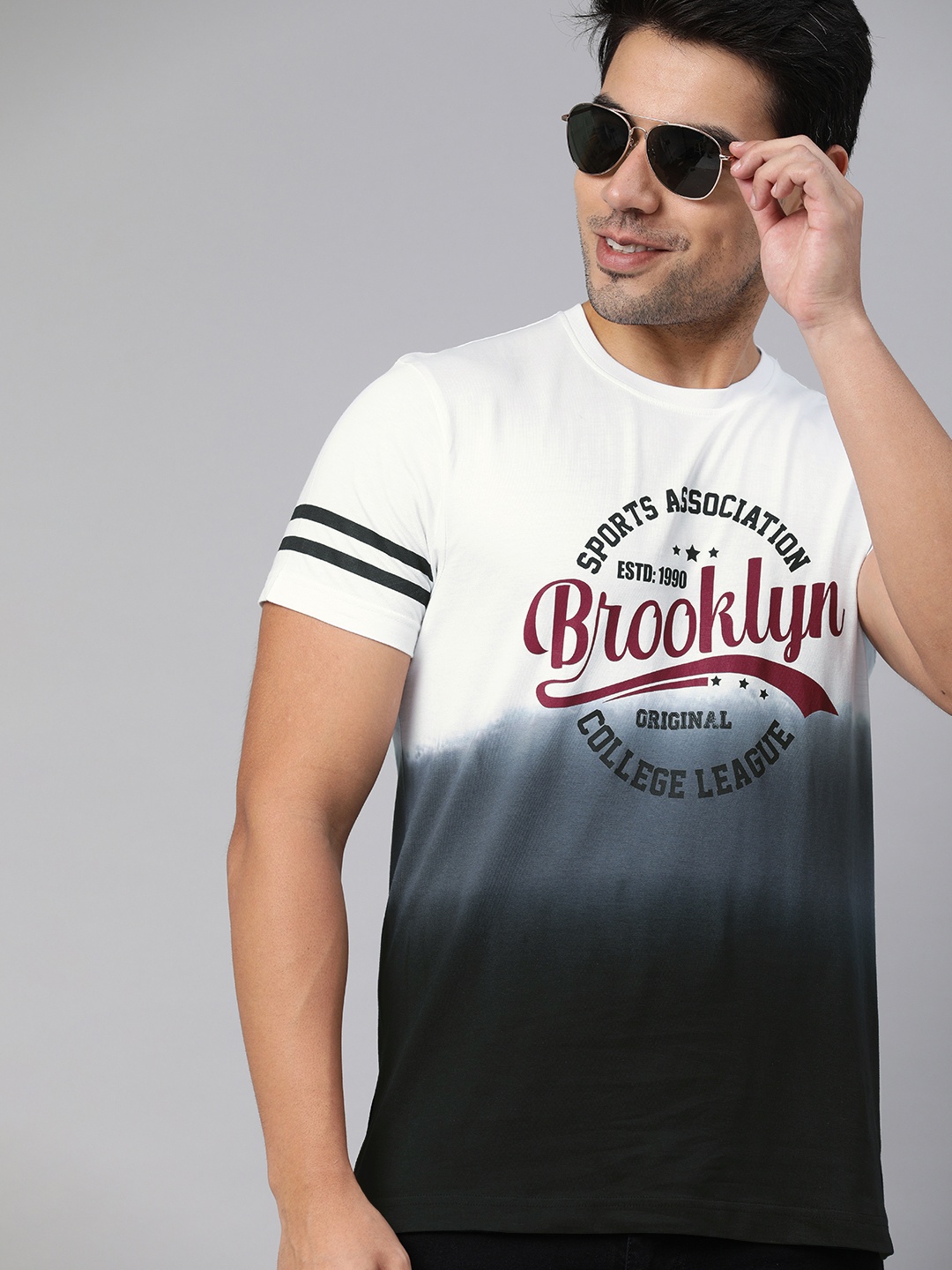 

HERE&NOW Men White & Black Printed Round Neck T-shirt