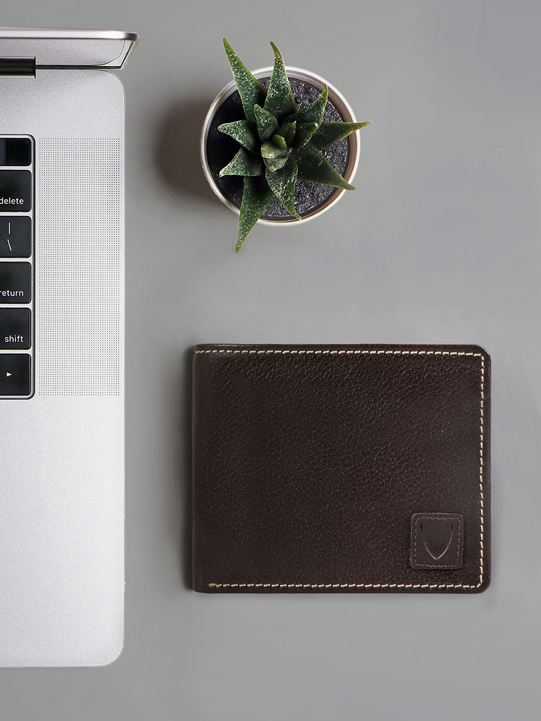 

Hidesign Men Brown Solid Two Fold Wallet
