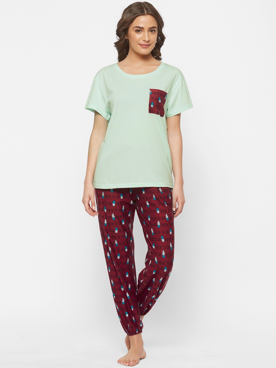 

Mystere Paris Women Green & Maroon Printed Night suit