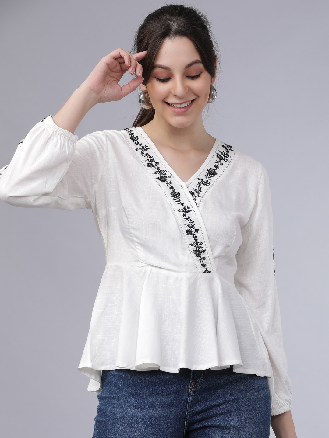 

Tokyo Talkies Women Off-White Solid Peplum Top