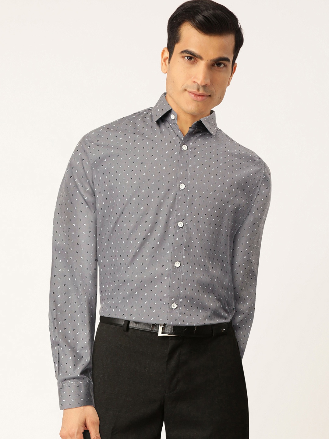 

JAINISH Men Grey & Black Slim Fit Printed Formal Shirt