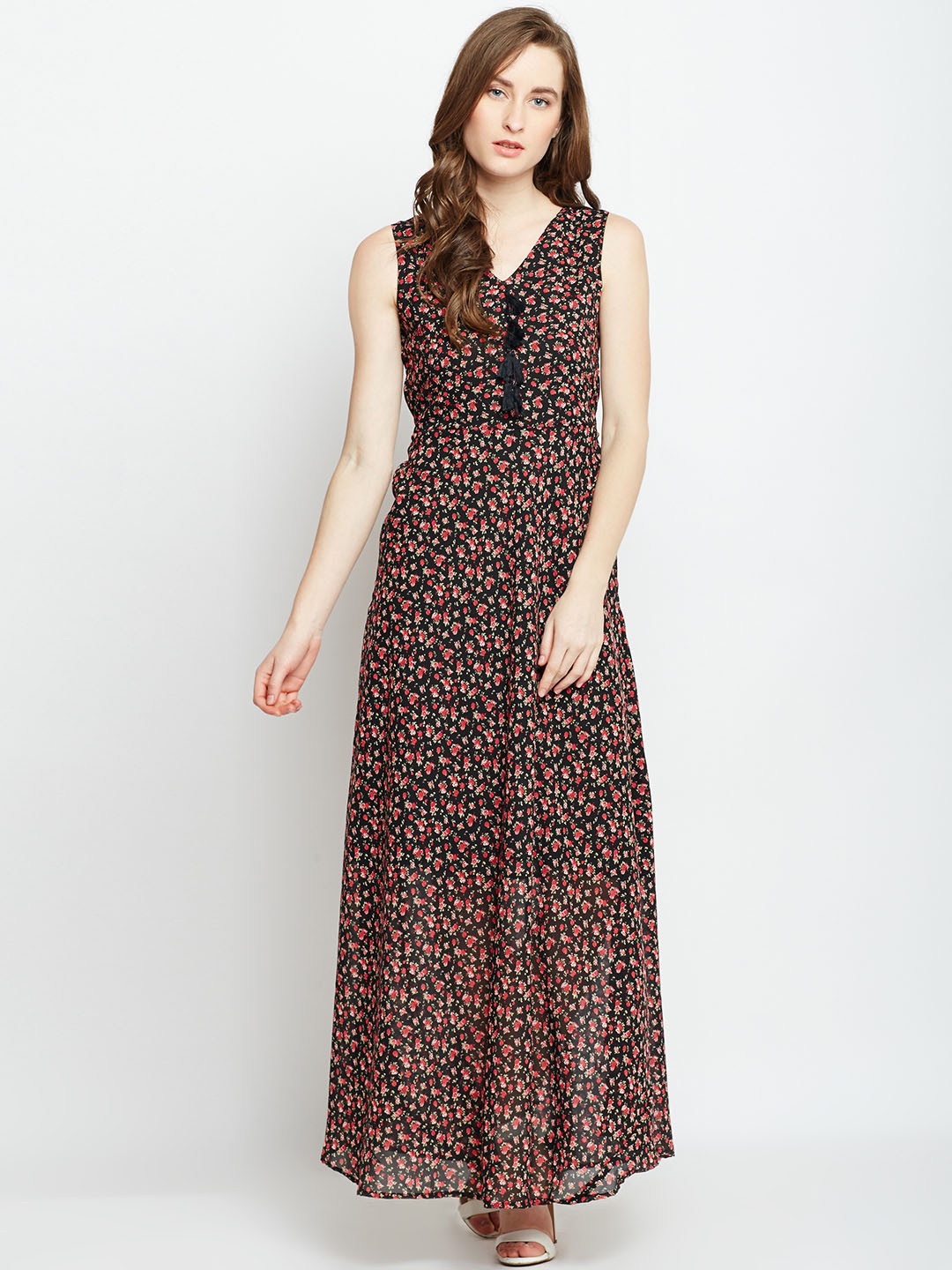 

Berrylush Women Black & Red Floral Print Maxi Dress