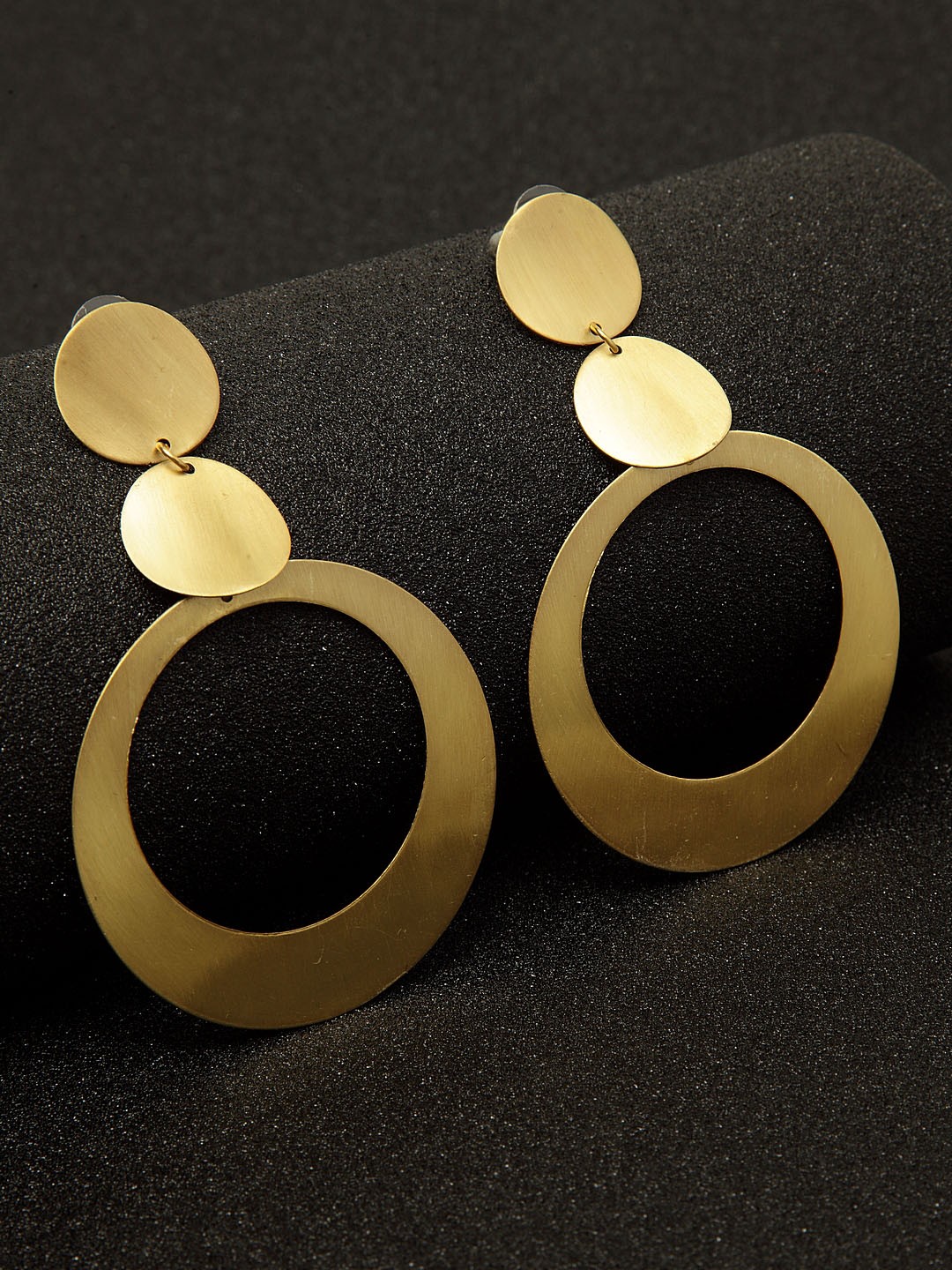 

Madame Gold Circular Drop Earrings