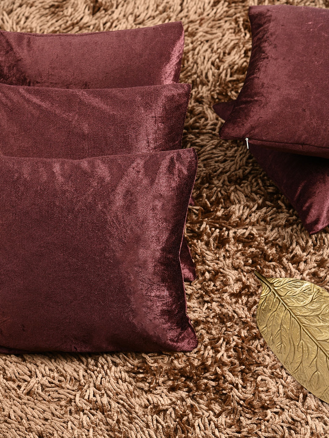 

HOUZZCODE Burgundy Set of 5 Self Design Square Cushion Covers