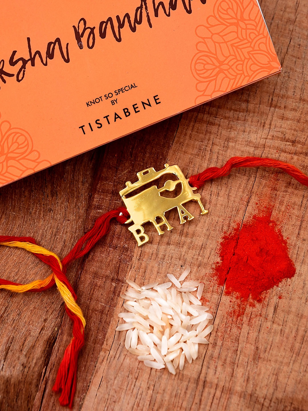 

Tistabene Men Gold-Plated Bhai Wraparound Rakhi