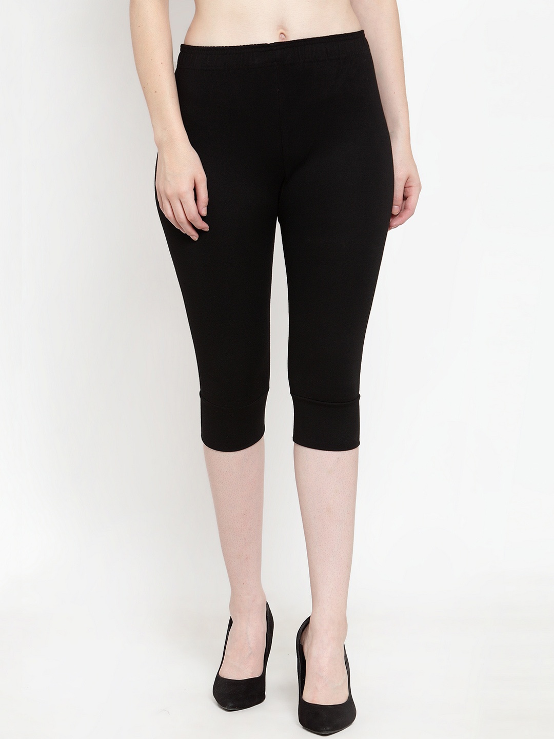 

TAG 7 Women Black Solid Regular Fit Capris