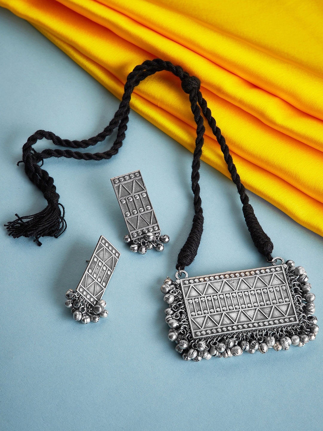 

GloBox By ZeroKaata Oxidised Silver-Plated Handcrafted Jewellery Set