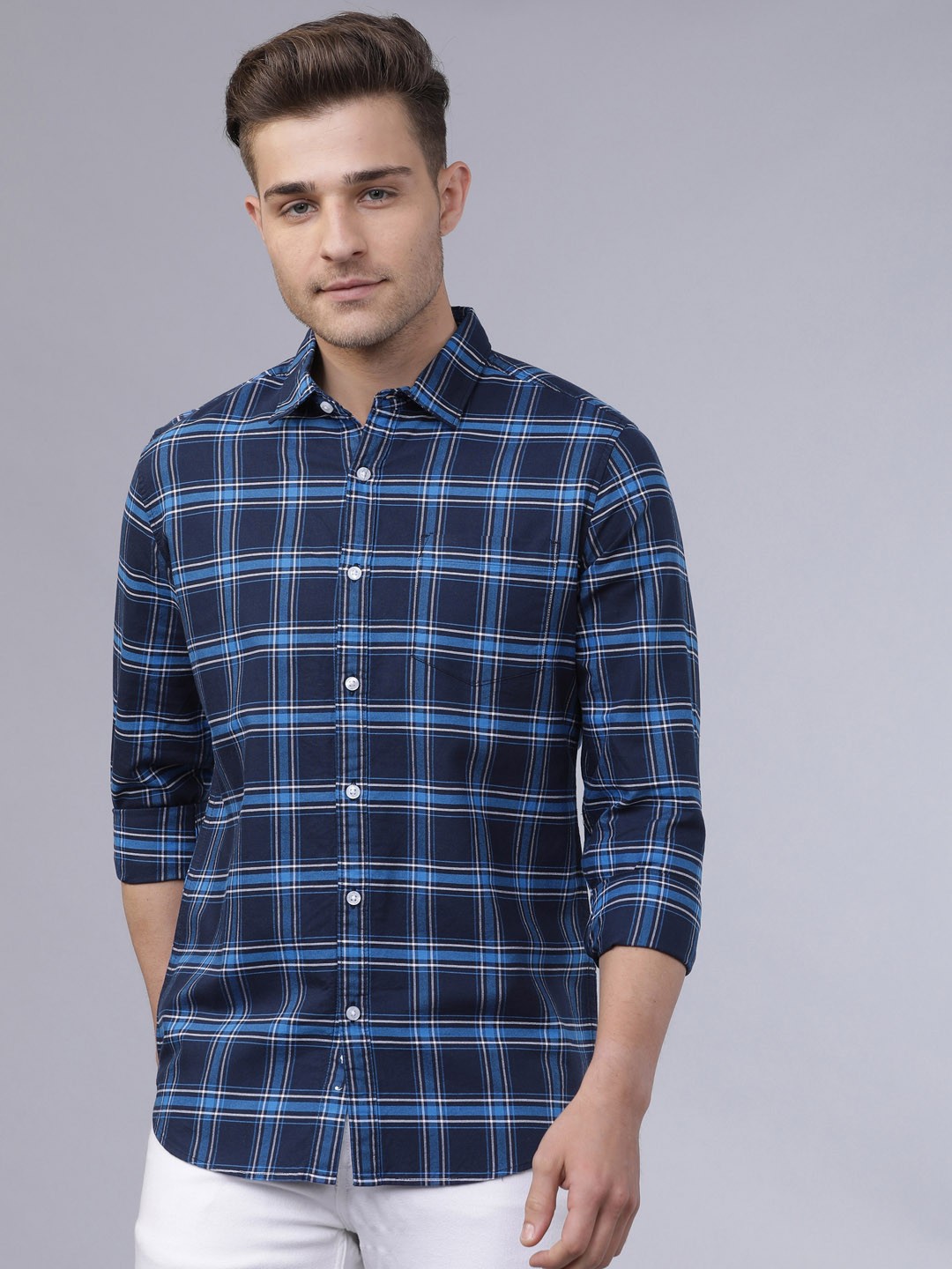 

HIGHLANDER Men Blue Yarn Dyed Slim Fit Checked Casual Shirt