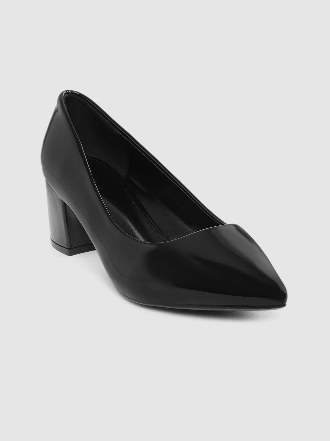 

Mast & Harbour Women Black Solid Pumps