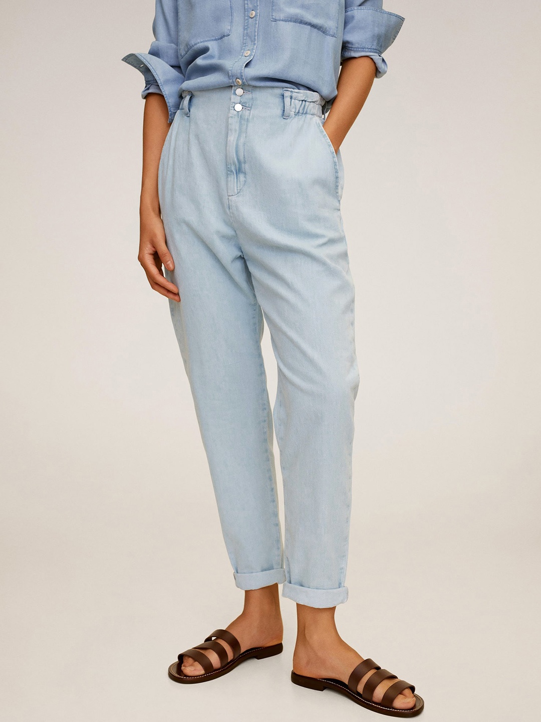 

MANGO Women Blue Relaxed Fit Mid-Rise Clean Look Cropped Jeans