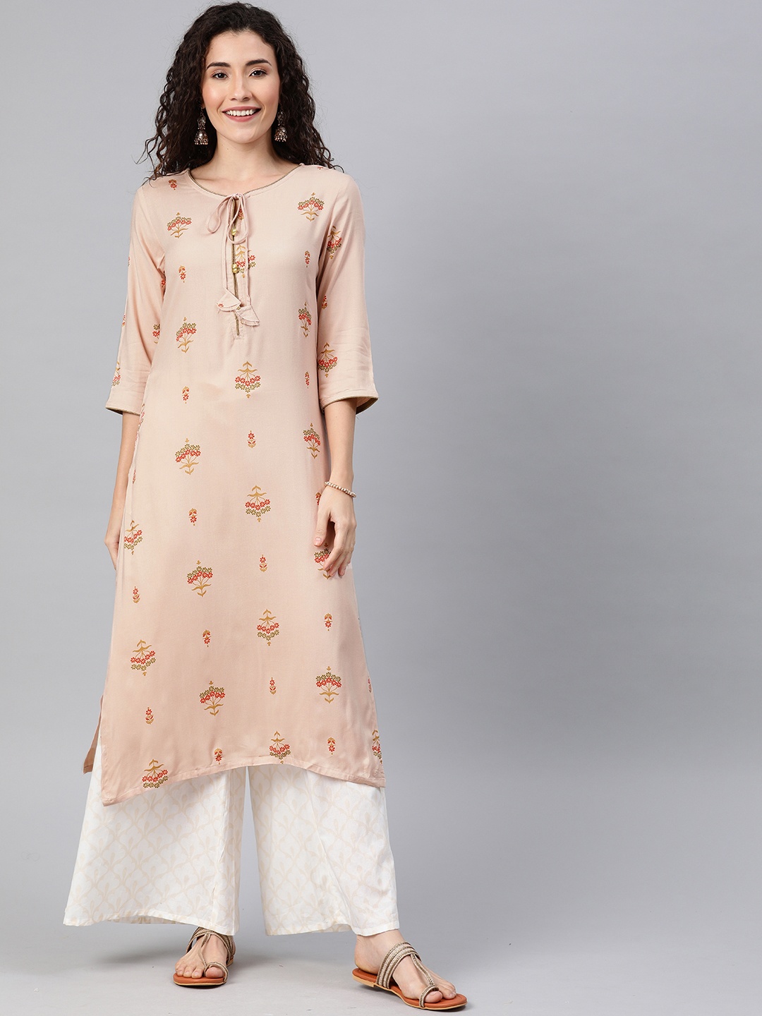 

Alena Women Peach-Coloured & Orange Floral Printed Tie-Up Neck Straight Kurta