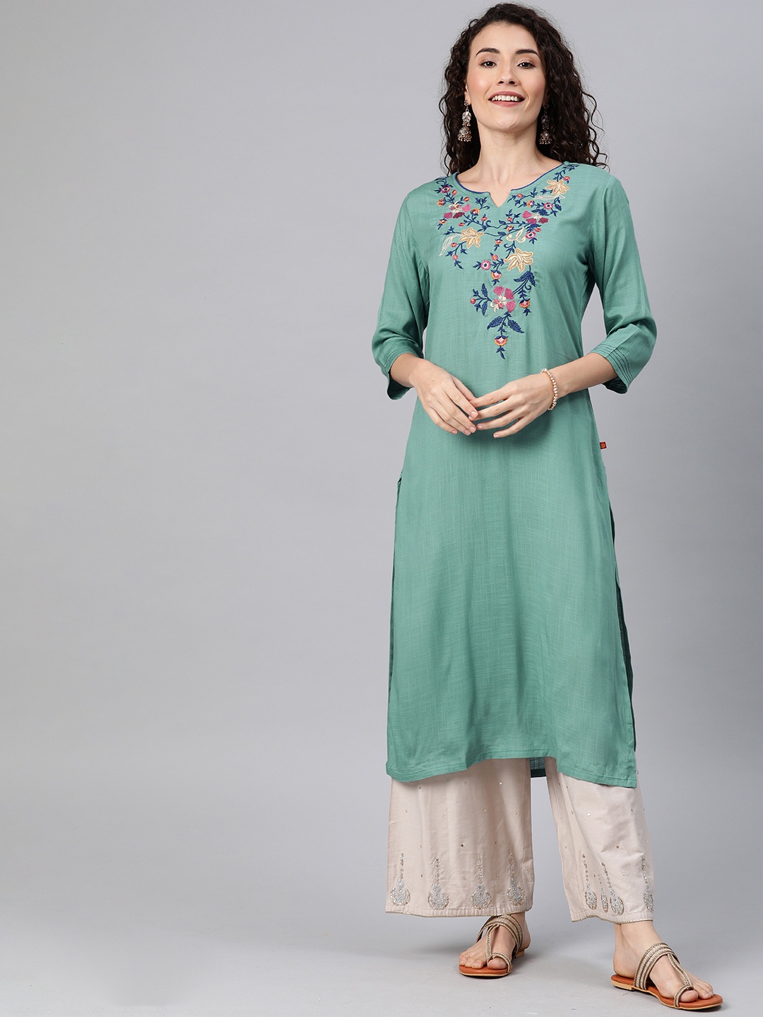 

Alena Women Green Floral Embroidered Straight Kurta