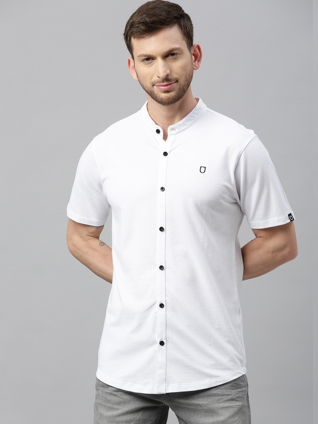 

Urbano Fashion Men White Slim Fit Solid Casual Shirt
