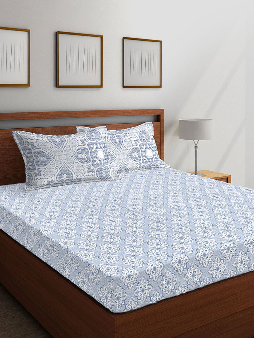 

Boutique Living India White & Blue Ethnic Motifs 210 TC Cotton 1 King Bedsheet with 2 Pillow Covers