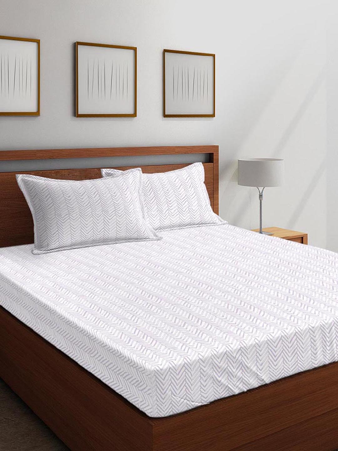 

Boutique Living India White & Purple Geometric 300 TC Cotton 1 King Bedsheet with 2 Pillow Covers