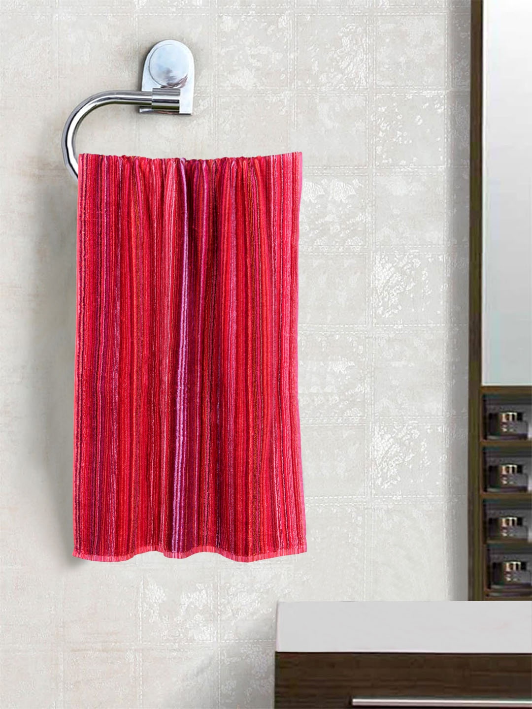

ROMEE Red Striped 400GSM Large Bath Towel