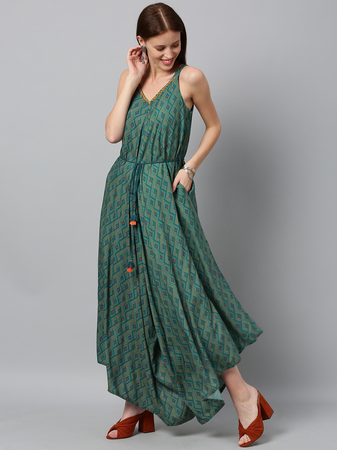 

Global Desi Women Teal Blue & Mustard Yellow Printed Asymmetric Basic Jumpsuit